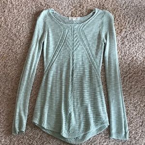Lightweight sweater